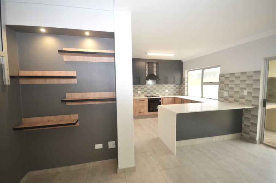 4 Bedroom Property for Sale in Gonubie Eastern Cape